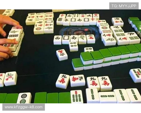 凯发二人麻将高级技巧揭秘，助你在对局中占据优势赢得更多胜利